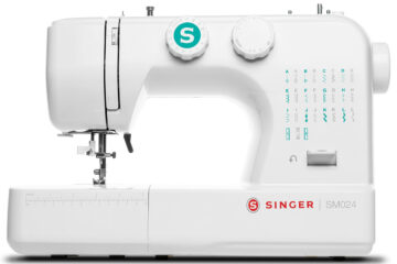 SM024 Turquoise Sewing Machine